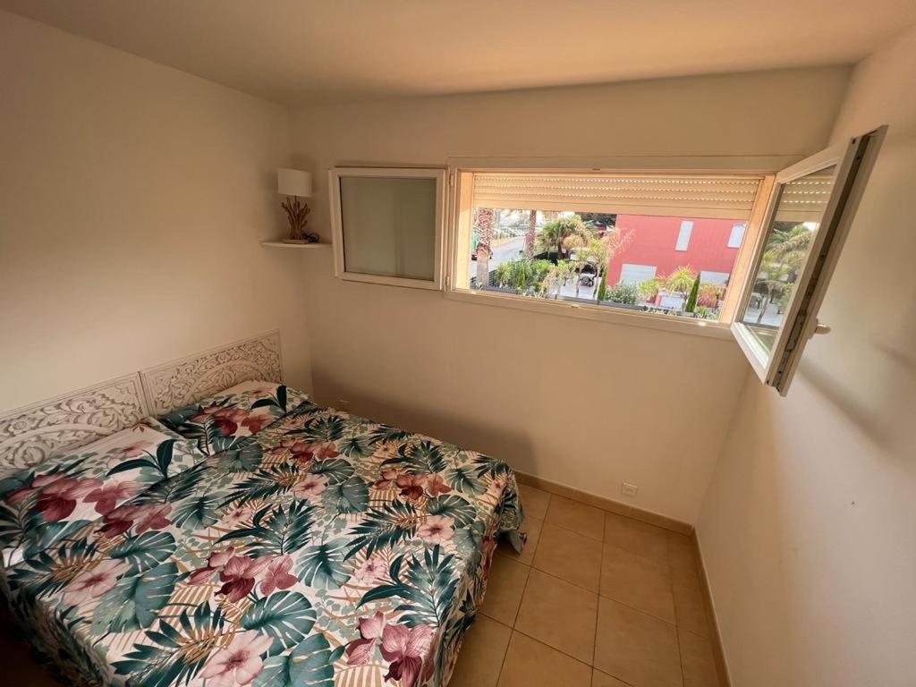 Plein Sud, Bel Appartement 20 Metres De La Plage La Capte Hyères Exterior foto